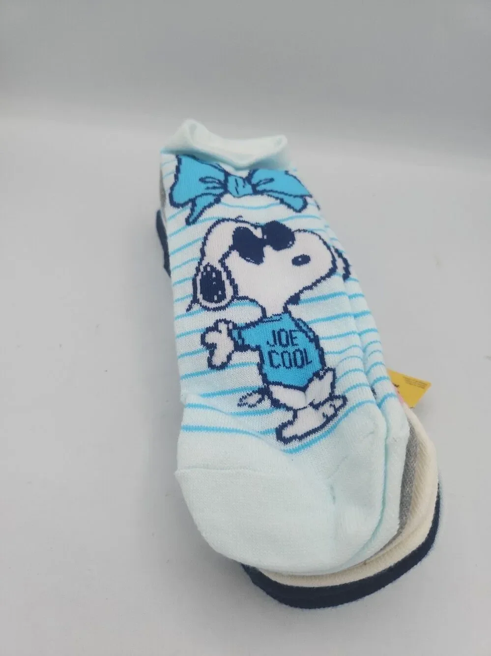 New Peanuts Ladies 5 Pair No Show Socks Snoopy Woodstock Bows